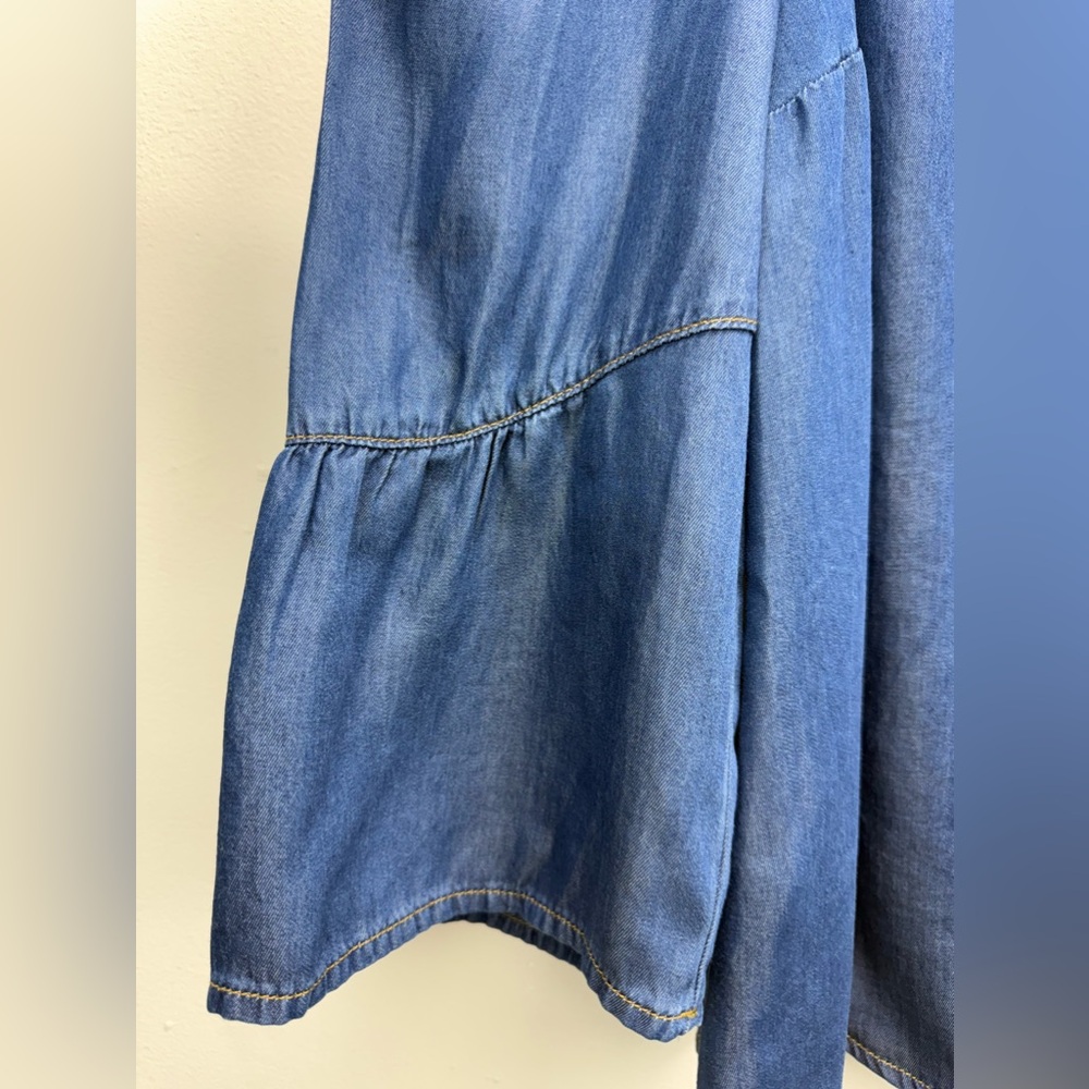 Cato size 18/20W Women’s Blue Denim Chambray Cold Shoulder V-neck Top - Picture 4 of 7